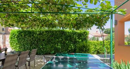 Villa in Peroj With Pool Near Beach