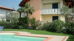 House | Pool - Elegant Holiday Home in Lazise with Swimming Pool near Lake (Lazise)