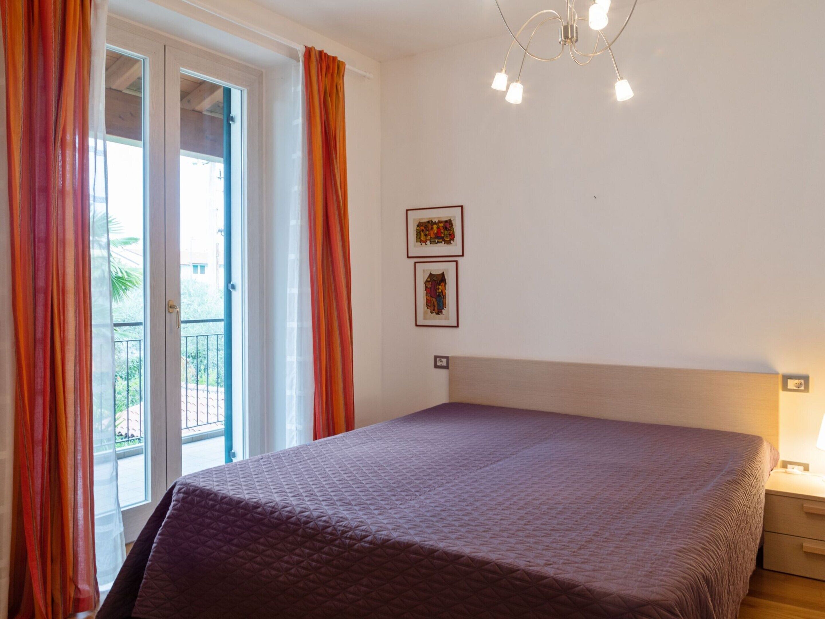 House | 2 bedrooms, individually furnished