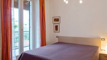 House | 2 bedrooms, individually furnished