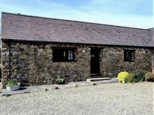 Quaint Holiday Home in Little Haven near Beach