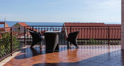 Spacious Holiday Home in Podstrana With Terrace