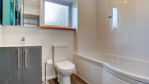 Unclassified image, 4 of 14, button - Modern Holiday Home in Saundersfoot With Terrace (Saundersfoot)