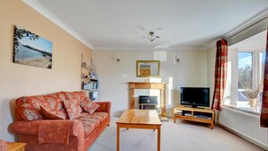 Unclassified image, 5 of 14, button - Modern Holiday Home in Saundersfoot With Terrace (Saundersfoot)