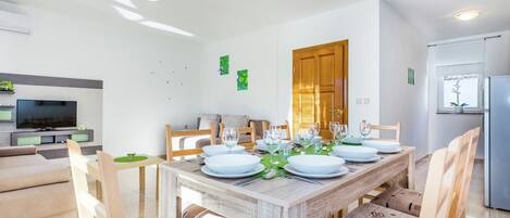 獨棟房屋 | 用餐區