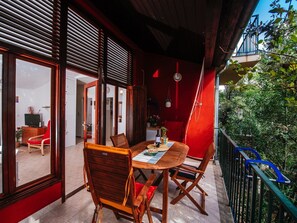 House | Dining
