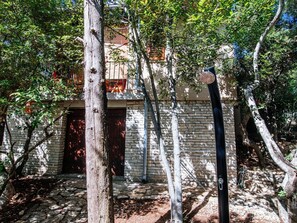 Exterior - Holiday Home in Posedarje With Terrace (Posedarje)