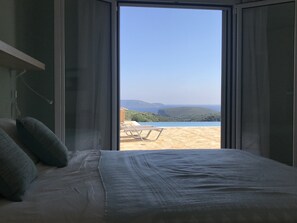 Biệt thự | 3 phòng ngủ, trang bị nội thất với thiết kế riêng biệt 