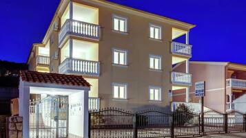 Apartment | Exterior