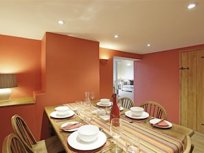 House | Dining room - A Traditional yet Modern House With a Magnificent Garden and a Fantastic View (Woodbridge)