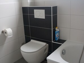 Apartment | Bathroom | Towels