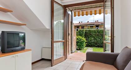 Vibrant Holiday Home in Lazise with Swimming Pool near 2 Lakes