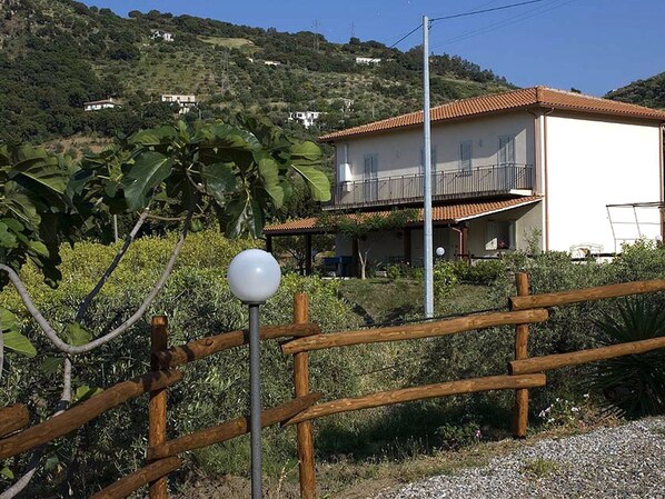 Exterior - Spacious Holiday Home in Patti With Pool (Patti)
