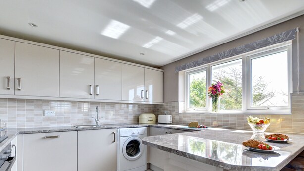 Unclassified image, 1 of 14, button - Spacious Holiday Home in Cornwall With Garden (Padstow)