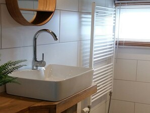 บ้านพัก | ห้องน้ำ | ฝักบัว