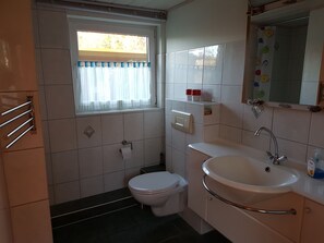 Bungalow | Badezimmer | Dusche