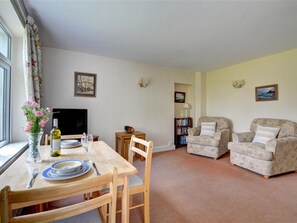 Apartment | Living room | DVD player - Modern Apartment in Saint Merryn Near Beach (Padstow)