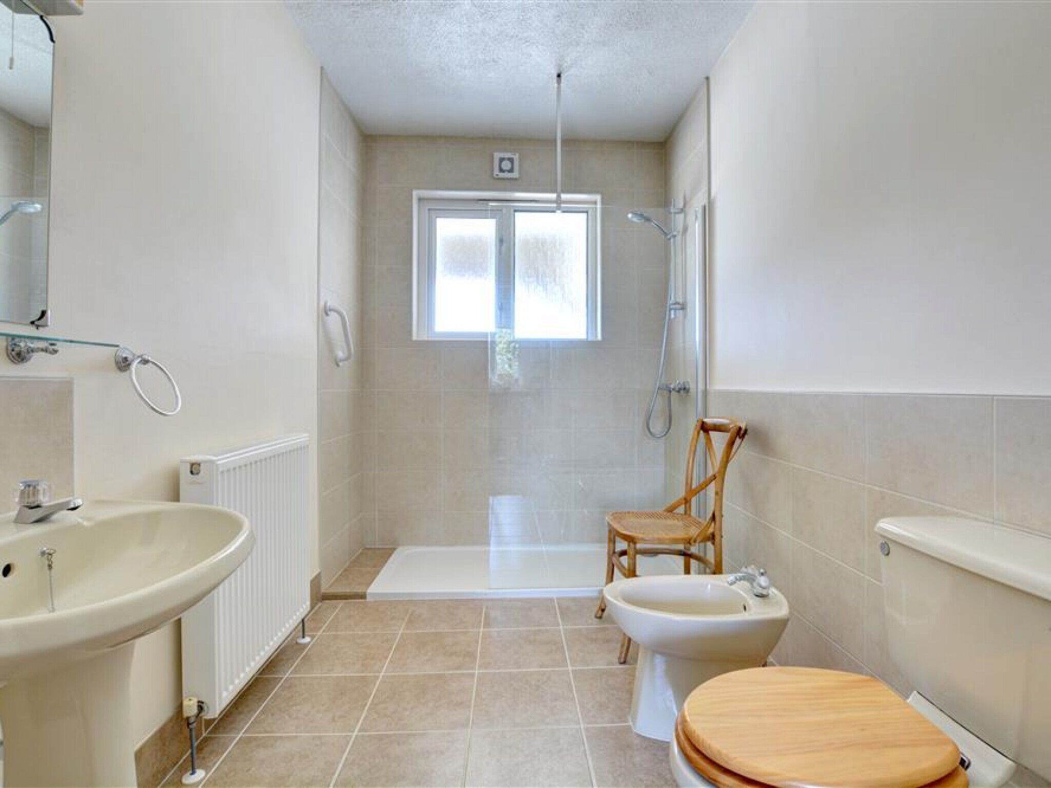 Apartment | Bathroom | Shower, towels