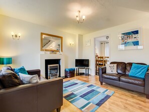 House | Living room - Enchanting Cottage Near the Coast in Cornwall, With Nice Garden and Beautiful Views (Padstow)