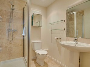Nhà | Phòng tắm | Vòi sen/bồn tắm kết hợp, máy sấy tóc, khăn tắm 