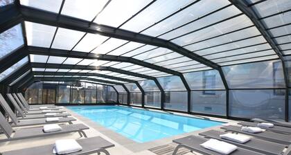 Group Villa With Pool & Sauna