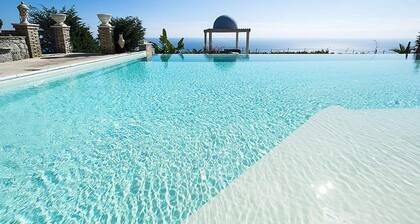 Exclusive Villa With Panoramic Swimming Pool and Hot Tub, Near the Sea