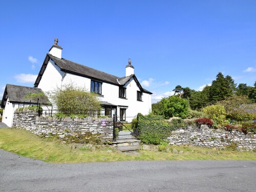 Luxurious Holiday Home at Skel With Fold With Lush Garden