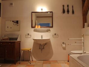 Apartment | Bathroom - Ferienwohnung Parkblick mit 3 Schlafzimmern (Niepars)