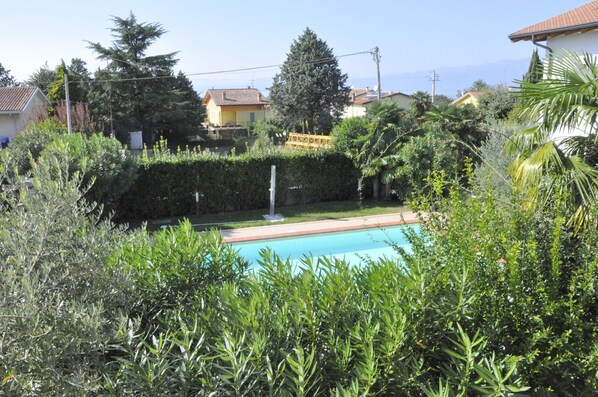 House | Pool