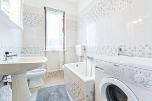 House | Bathroom | Towels