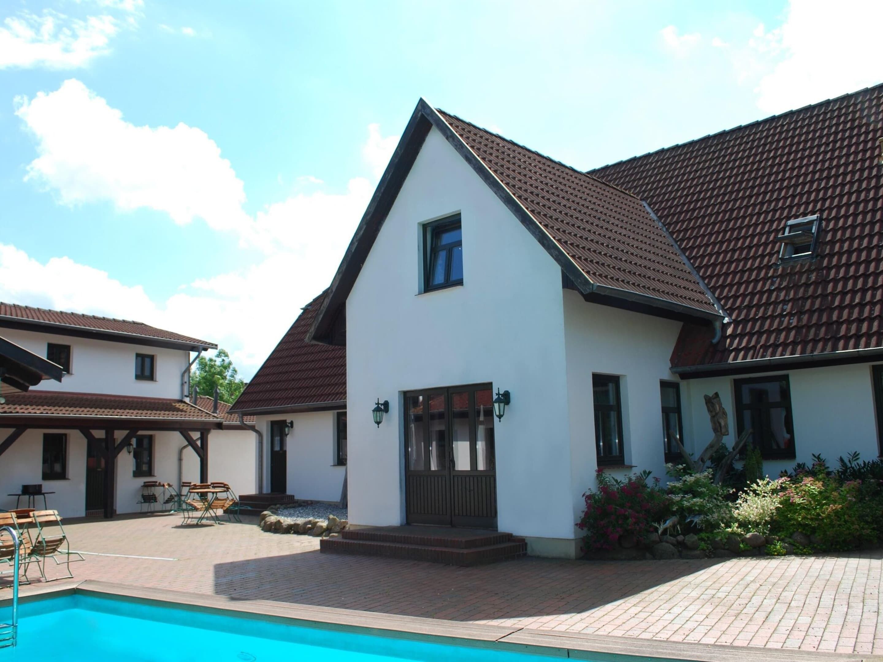 Apartment | Pool | Outdoor pool