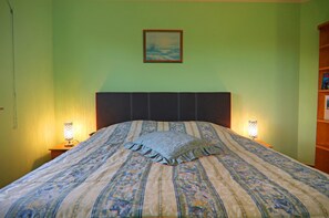 Apartment | 1 bedroom, individually furnished, bed sheets - Cozy Apartment in Boltenhagen near Sea Beach (Boltenhagen)