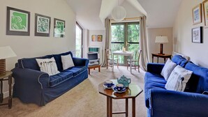 House | Living room - With Stunning Views From the Rear of the Property (Ambleside)