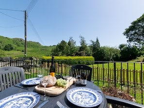 Balcony - Inviting Traditional Cottage in the Heart of Elterwater (Ambleside)