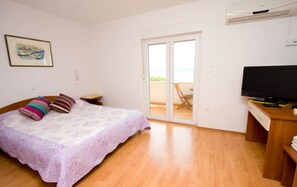 Apartment | 2 bedrooms, individually furnished, bed sheets - Seaside Apartment Celina (Omis)