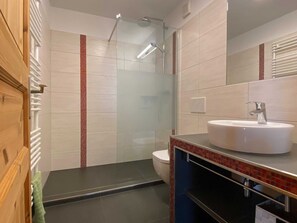 Apartment | Bathroom - Ferienwohnung in Bastorf for 3 Personen (Bastorf)
