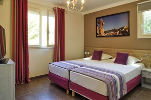 6 bedrooms, in-room safe, WiFi, bed sheets