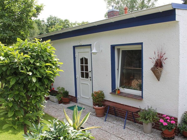 Bungalow | Exterior