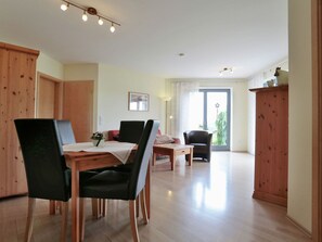 Dining - Charming Apartment in Düdinghausen With Terrace (Medebach)