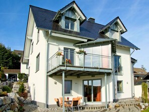 Apartment | Exterior - Charming Apartment in Düdinghausen With Terrace (Medebach)