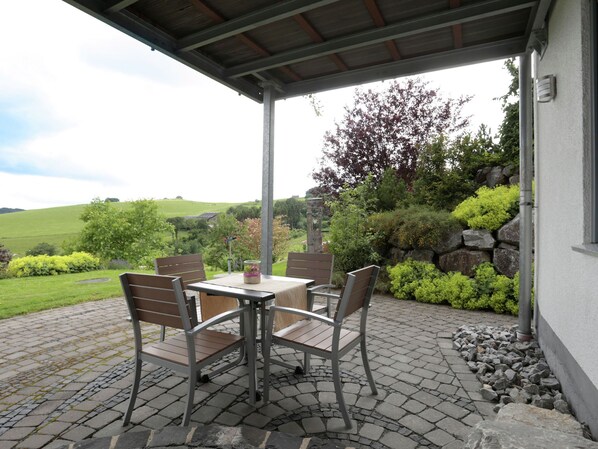 Apartment | Balcony - Charming Apartment in Düdinghausen With Terrace (Medebach)