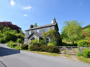 Exterior - Beautiful Stone Built Property Offering Plenty of Character and Large Private Garden (Ambleside)