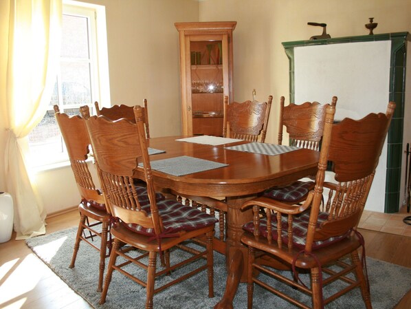 House | Dining - Quaint Holiday Home in Robertsdorf near Beach (Blowatz)