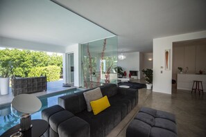 Living room - Villa in Terrasini With Pool Near Magaggiari Beach (Terrasini)