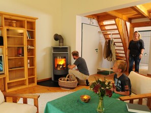 Living room | Fireplace