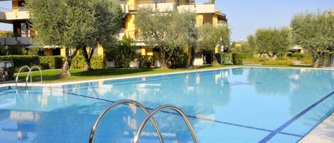 House | Pool | Outdoor pool