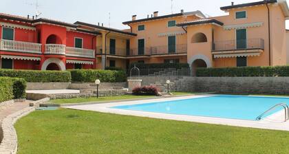 Amazing Holiday Home With Alluring Lake-view