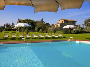 Villa | Pool | Outdoor pool - Apartment in Cortona With Pool and Hill Views (Cortona)