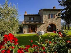 Villa | Exterior