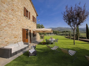 Villa | Exterior